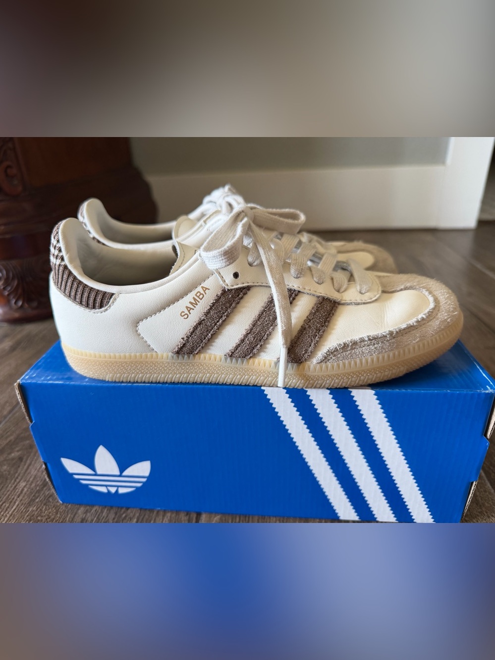 adidas Samba OG Athletic Shoe - Big Kid US 4 Cloud White / Earth Strata / Gum